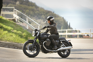 Moto Guzzi V7 2012
